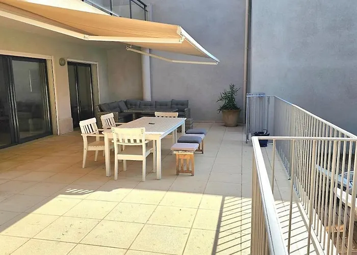 Willa Cassis Villa 2-8 Persons 4 Bedrooms *